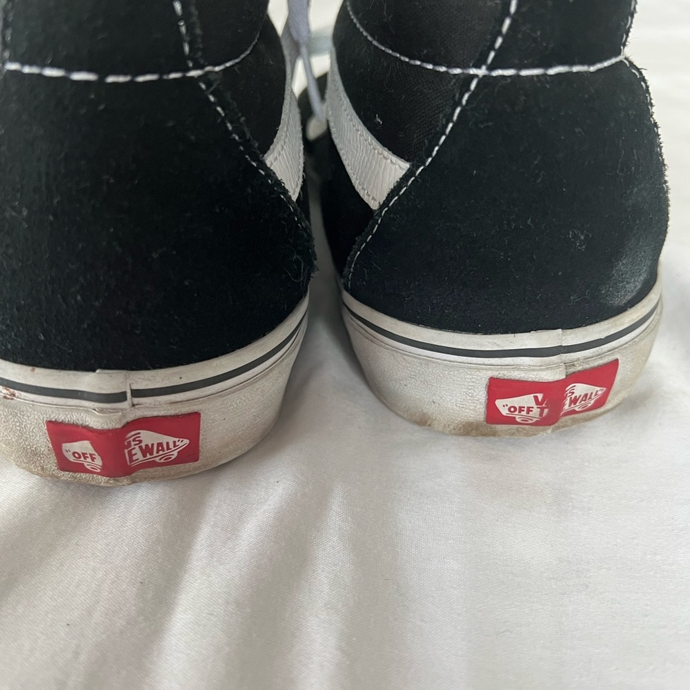 Vans Sk8 High Sneaker in Black